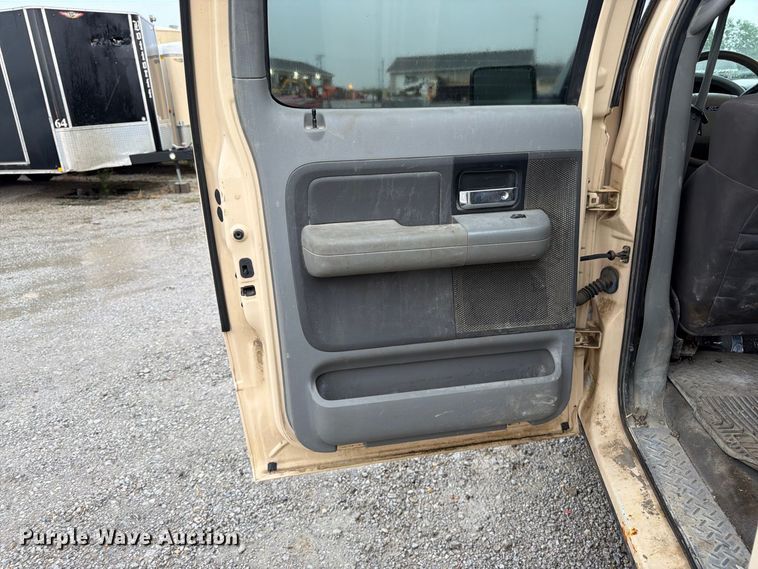 image for item FK3461 2006 Ford F150 Crew Cab pickup truck
