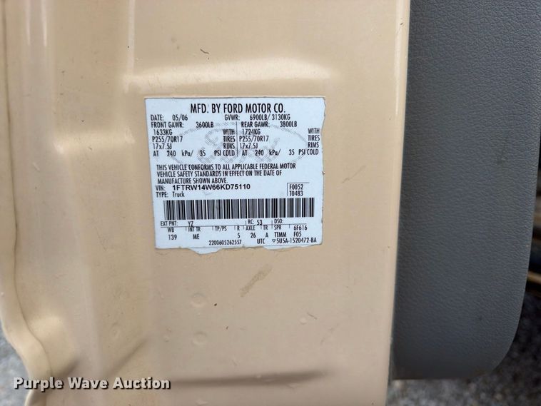 image for item FK3461 2006 Ford F150 Crew Cab pickup truck