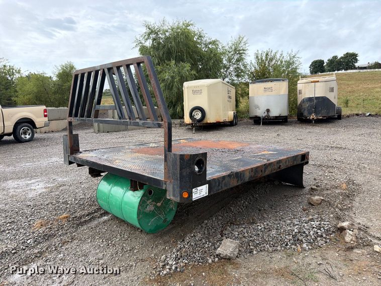 Pickup truck flat bed
