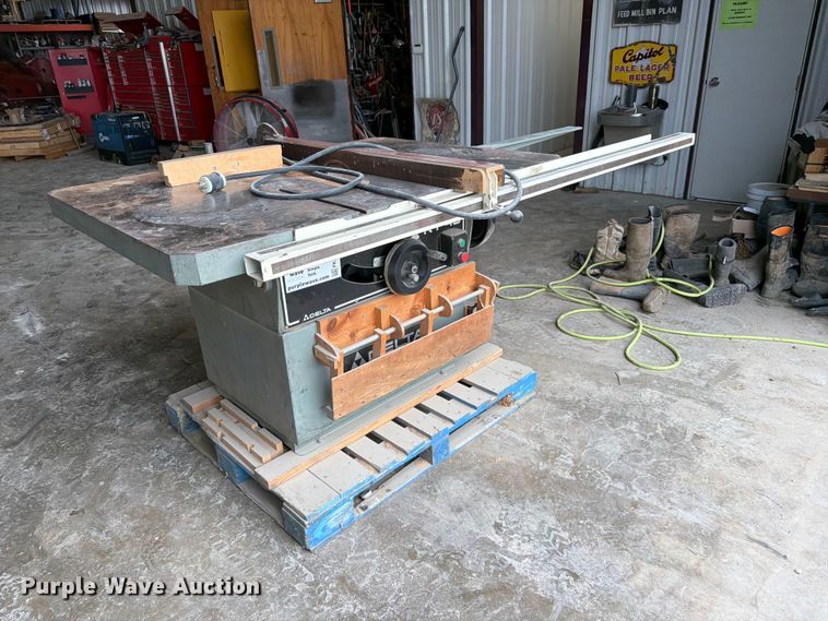 2002 Invicta Delta 36789 table saw