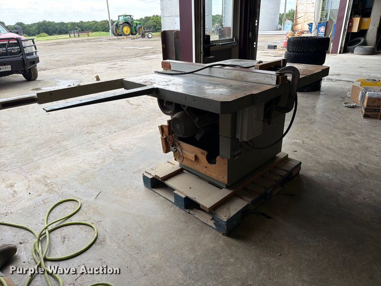 image for item FK3612 2002 Invicta Delta 36789 table saw
