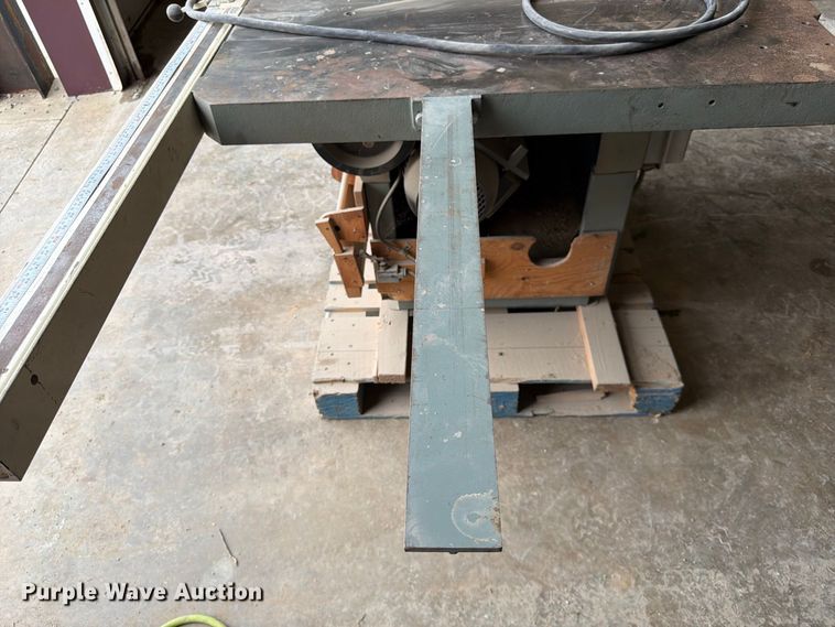 image for item FK3612 2002 Invicta Delta 36789 table saw