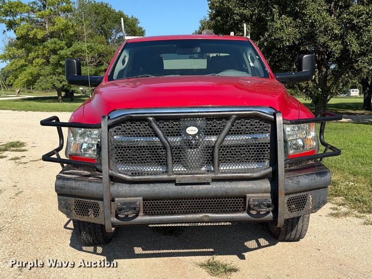 image for item FK3626 2014 RAM 3500 utility bed pickup truck