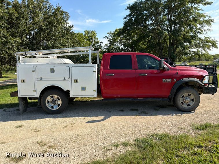 image for item FK3626 2014 RAM 3500 utility bed pickup truck