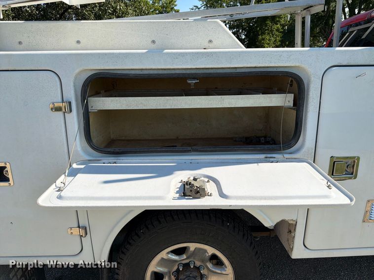 image for item FK3626 2014 RAM 3500 utility bed pickup truck