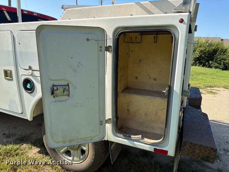 image for item FK3626 2014 RAM 3500 utility bed pickup truck