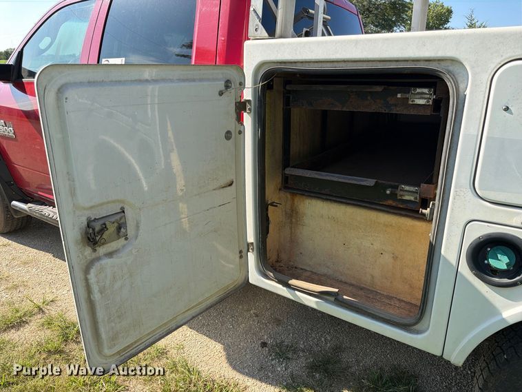 image for item FK3626 2014 RAM 3500 utility bed pickup truck