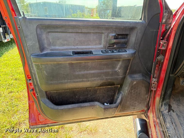 image for item FK3626 2014 RAM 3500 utility bed pickup truck