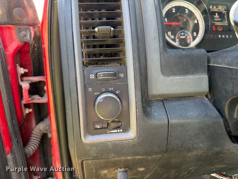 image for item FK3626 2014 RAM 3500 utility bed pickup truck