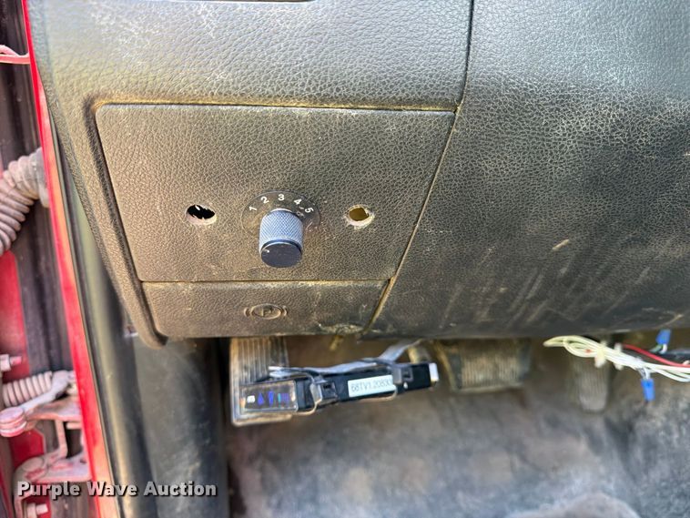image for item FK3626 2014 RAM 3500 utility bed pickup truck