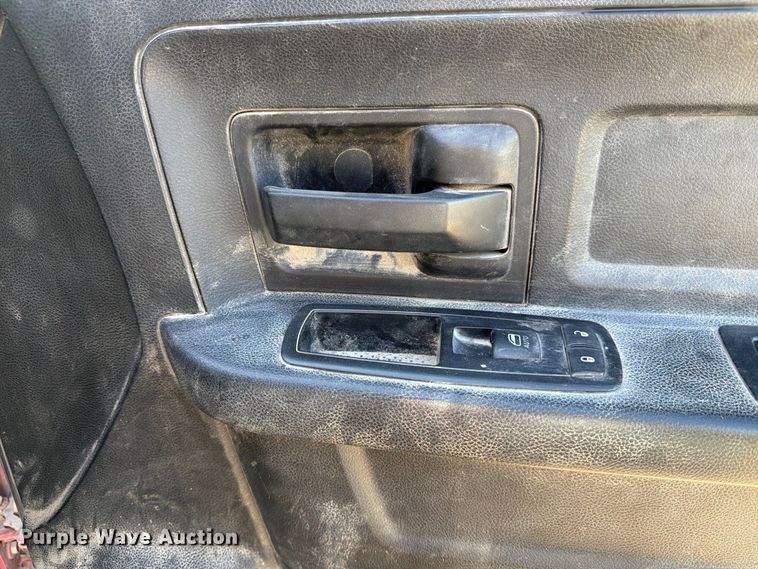 image for item FK3626 2014 RAM 3500 utility bed pickup truck