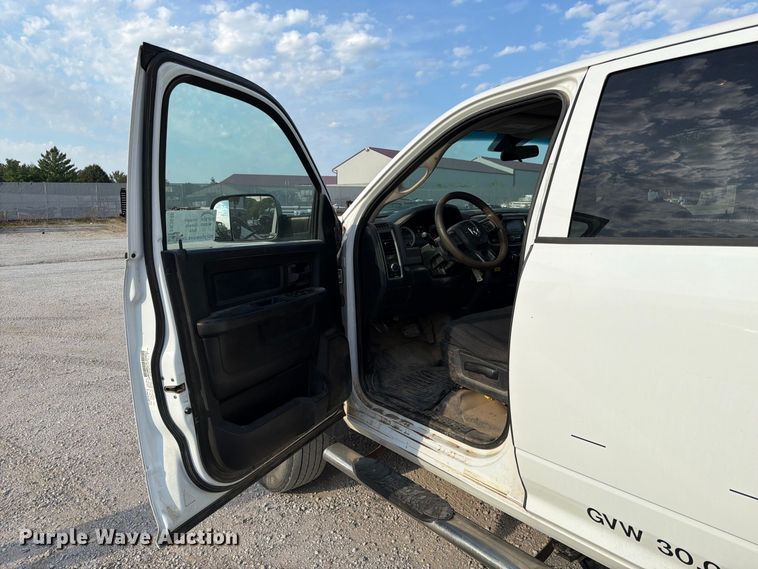 image for item FK3646 2014 RAM 4500 Crew Cab truck cab and chassis