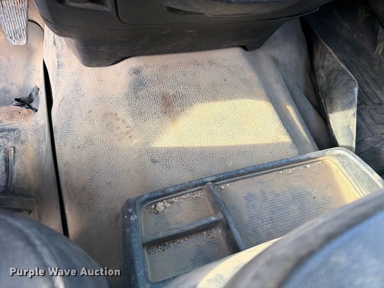 image for item FK3646 2014 RAM 4500 Crew Cab truck cab and chassis