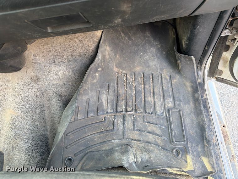 image for item FK3646 2014 RAM 4500 Crew Cab truck cab and chassis