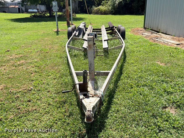 image for item FK3649 1985 Kingsway SC-21 boat trailer