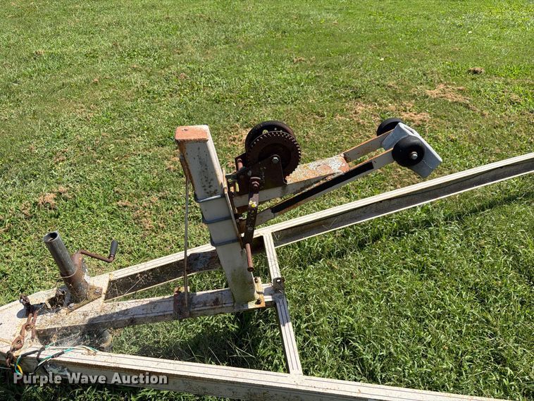 image for item FK3649 1985 Kingsway SC-21 boat trailer