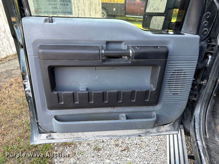 image for item FK3653 2013 Ford F250 Super Duty XL Ext. Cab pickup truck