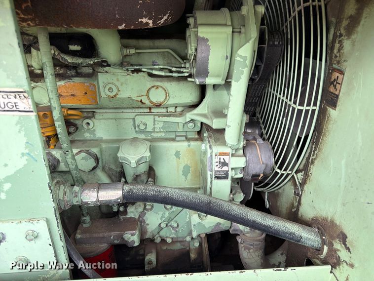 image for item FK3697 Sullair 425 air compressor