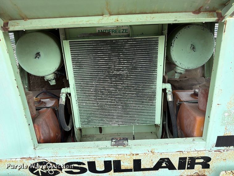 image for item FK3697 Sullair 425 air compressor