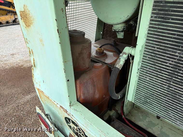 image for item FK3697 Sullair 425 air compressor