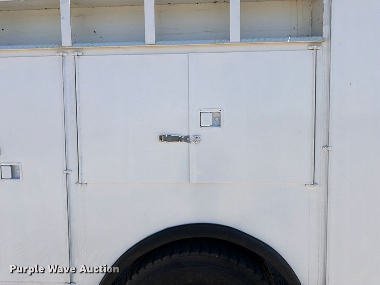 image for item FK3711 2002 Ford F750 Super Duty utility / service truck