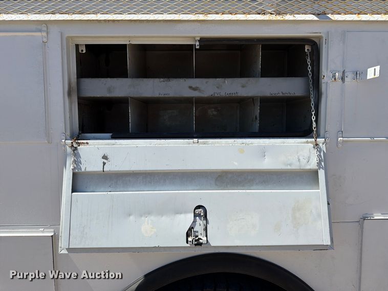 image for item FK3711 2002 Ford F750 Super Duty utility / service truck