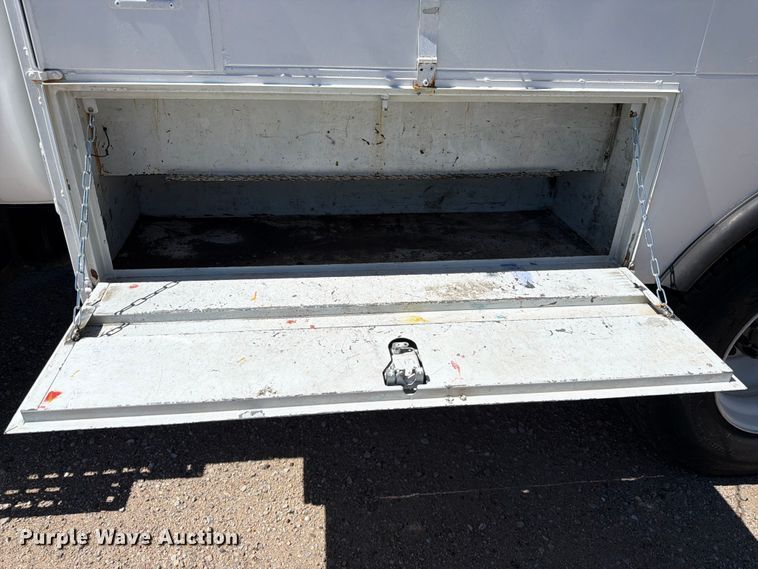 image for item FK3711 2002 Ford F750 Super Duty utility / service truck