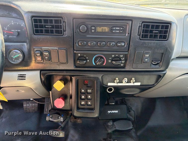 image for item FK3711 2002 Ford F750 Super Duty utility / service truck
