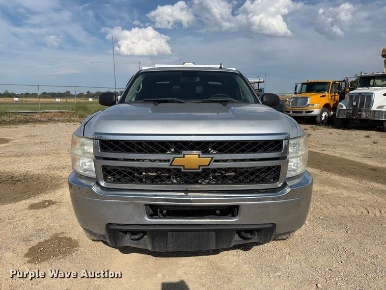 image for item FK3719 2012 Chevrolet Silverado 2500HD Ext. Cab utility bed pickup truck