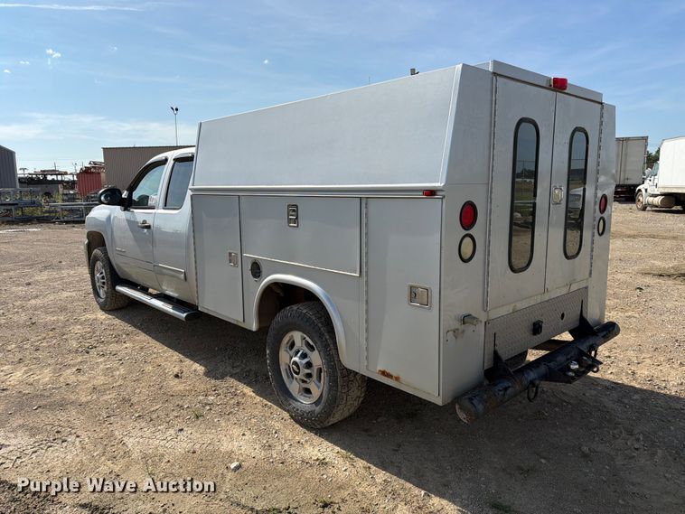 image for item FK3719 2012 Chevrolet Silverado 2500HD Ext. Cab utility bed pickup truck