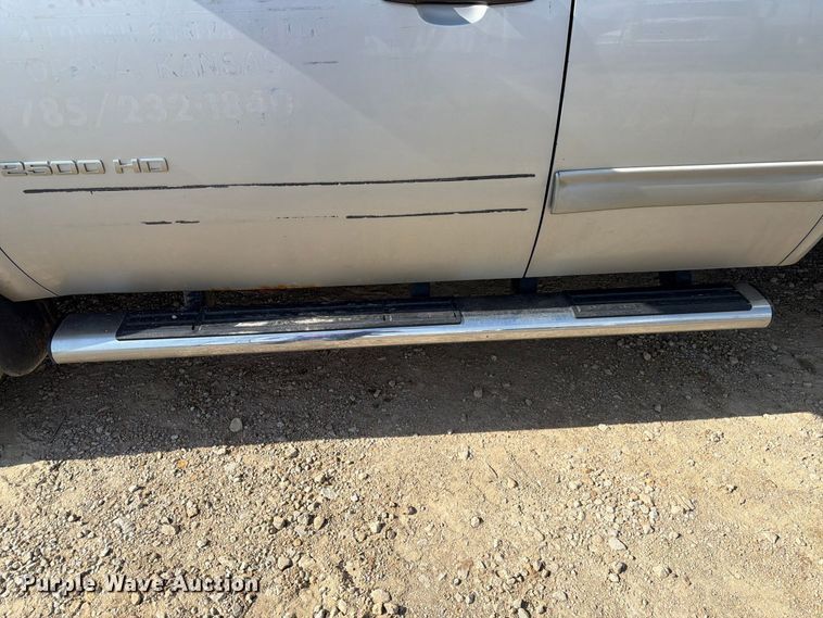 image for item FK3719 2012 Chevrolet Silverado 2500HD Ext. Cab utility bed pickup truck