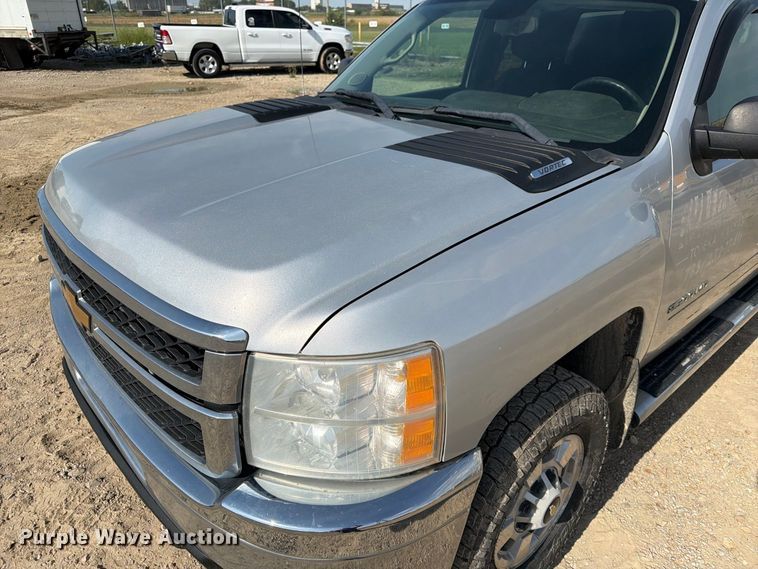 image for item FK3719 2012 Chevrolet Silverado 2500HD Ext. Cab utility bed pickup truck