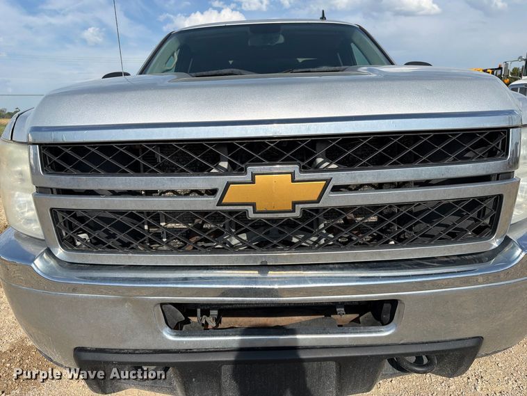 image for item FK3719 2012 Chevrolet Silverado 2500HD Ext. Cab utility bed pickup truck