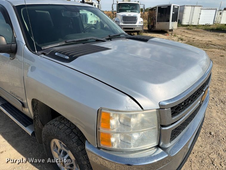 image for item FK3719 2012 Chevrolet Silverado 2500HD Ext. Cab utility bed pickup truck
