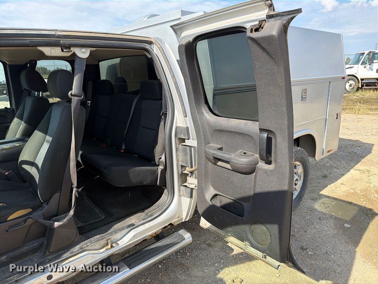 image for item FK3719 2012 Chevrolet Silverado 2500HD Ext. Cab utility bed pickup truck