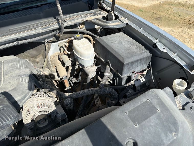 image for item FK3719 2012 Chevrolet Silverado 2500HD Ext. Cab utility bed pickup truck