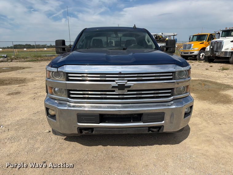 image for item FK3721 2017 Chevrolet Silverado 2500HD Ext. Cab pickup truck