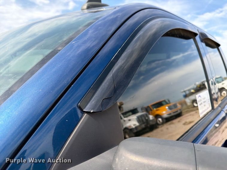 image for item FK3721 2017 Chevrolet Silverado 2500HD Ext. Cab pickup truck