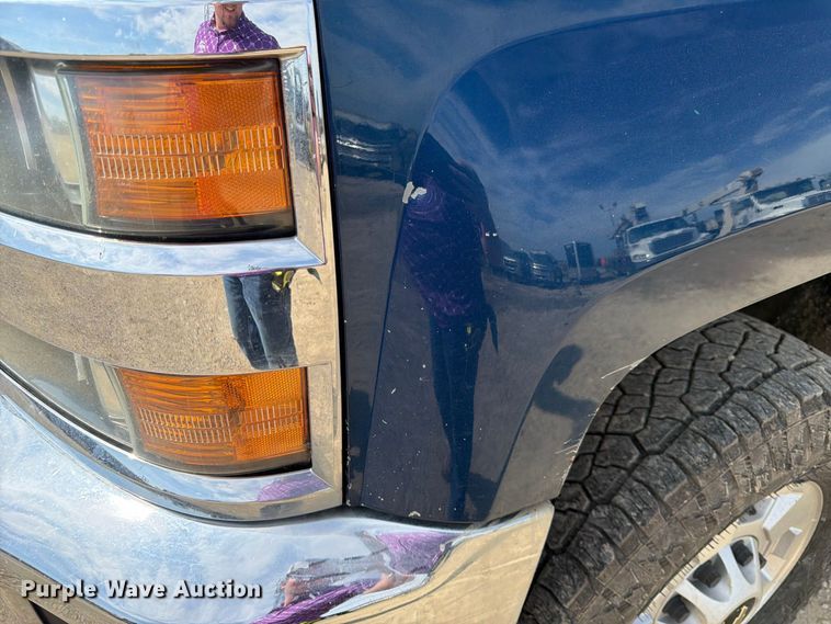 image for item FK3721 2017 Chevrolet Silverado 2500HD Ext. Cab pickup truck
