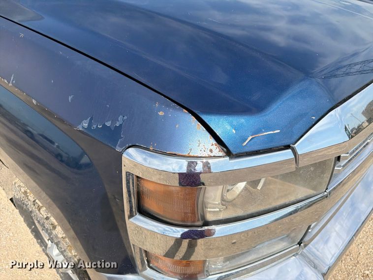 image for item FK3721 2017 Chevrolet Silverado 2500HD Ext. Cab pickup truck