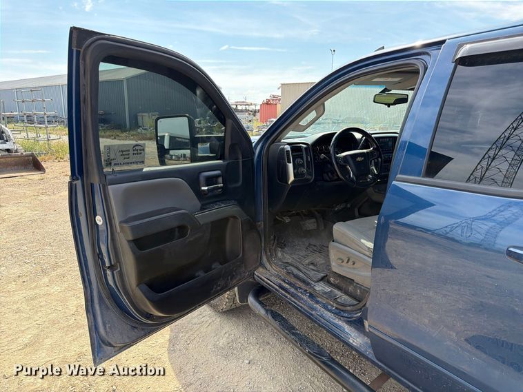 image for item FK3721 2017 Chevrolet Silverado 2500HD Ext. Cab pickup truck