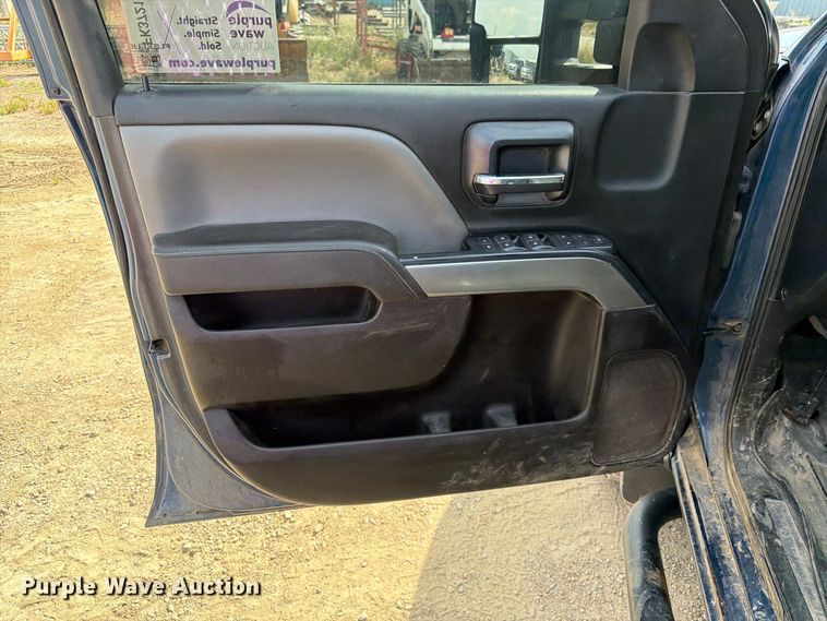 image for item FK3721 2017 Chevrolet Silverado 2500HD Ext. Cab pickup truck