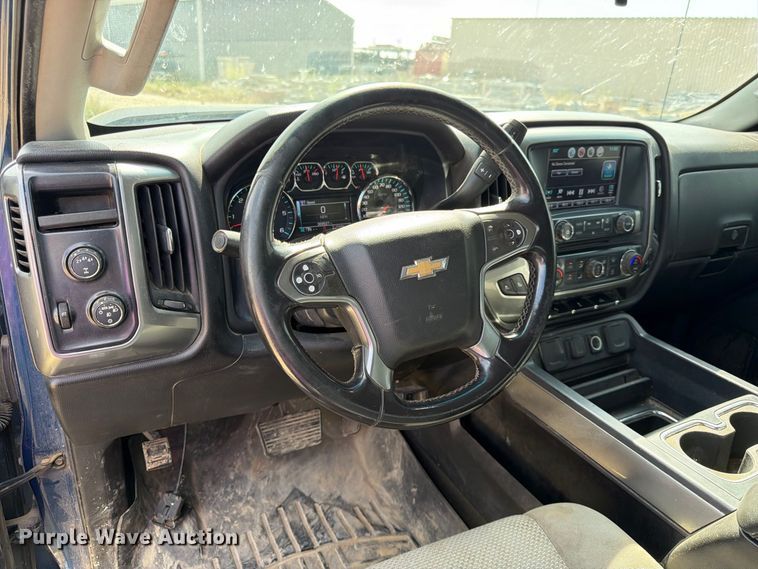 image for item FK3721 2017 Chevrolet Silverado 2500HD Ext. Cab pickup truck