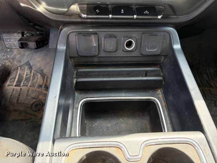 image for item FK3721 2017 Chevrolet Silverado 2500HD Ext. Cab pickup truck