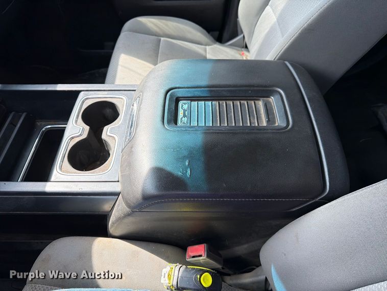 image for item FK3721 2017 Chevrolet Silverado 2500HD Ext. Cab pickup truck