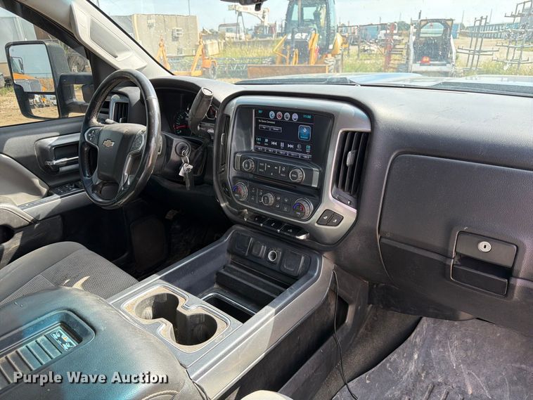 image for item FK3721 2017 Chevrolet Silverado 2500HD Ext. Cab pickup truck