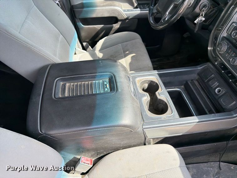 image for item FK3721 2017 Chevrolet Silverado 2500HD Ext. Cab pickup truck