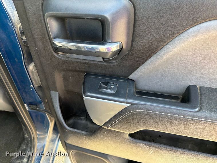image for item FK3721 2017 Chevrolet Silverado 2500HD Ext. Cab pickup truck
