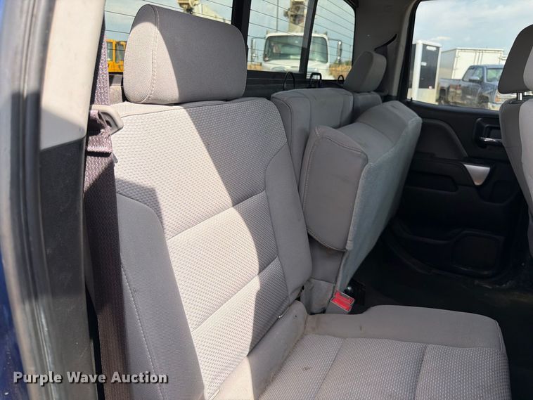 image for item FK3721 2017 Chevrolet Silverado 2500HD Ext. Cab pickup truck