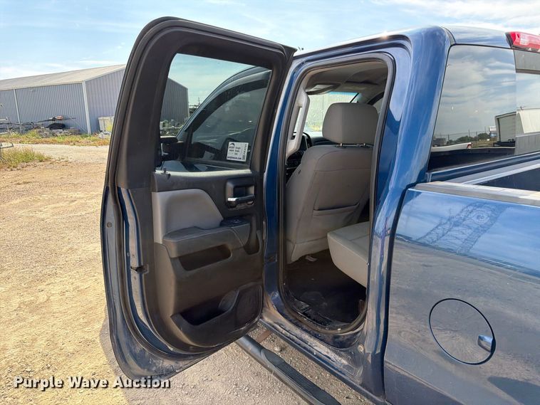 image for item FK3721 2017 Chevrolet Silverado 2500HD Ext. Cab pickup truck